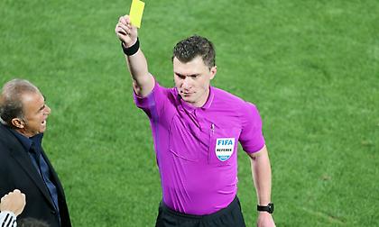 Ανατροπή του Κώτσιρα από τον Αραούχο μέσα στη μεγάλη περιοχή, «παίζεται» από τον Γάλλο ρέφερι και τον VARίστα!