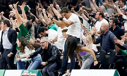 Οι αντιδράσεις του Δημήτρη Γιαννακόπουλου στην επιστροφή του στο ΟΑΚΑ μετά από δύο χρόνια