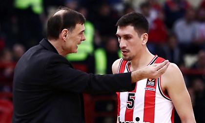 Λαρεντζάκης: «Η φιλοσοφία του Μπαρτζώκα στηρίζεται πολύ στις σχέσεις παικτών, συμπαικτών και προπονητικού σταφ»