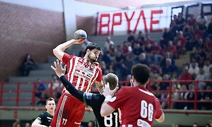 Θρίαμβος για τον Ολυμπιακό: Ιστορική πρόκριση στον τελικό του EHF European Cup