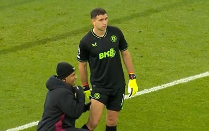 Αντίπαλος Ολυμπιακού: Πρόβλημα και με Ντίμπου Μαρτίνες στην Άστον Βίλα μετά τον Τίλεμανς!