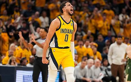 Ο Χαλιμπέρτον «σκότωσε» στην παράταση τους Μπακς του μυθικού Μίντλετον