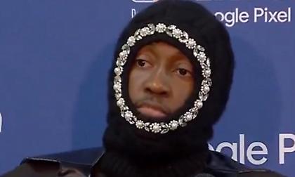 Ο Τζέιλεν Γουίλιαμς πήγε σε... άλλο επίπεδο την ενδυματολογική του επιλογή στη συνέντευξη Τύπου των Θάντερ!