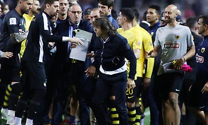 Τσορμπατζόγλου: «Παντού... ΑΕΚ ήταν γύρω από τον πάγκο της, όχι πρώτη φορά που δεν ήταν ήρεμος ο Αλμέιδα»