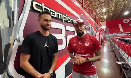 Καρφιτσώθηκαν στο «Μελίνα Μερκούρη» οι φετινοί τίτλοι του Ολυμπιακού δια χειρός Ιντάλγκο και Κουμεντάκη