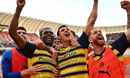 Επιστροφή στη βάση της: Έφυγε με βαθμό από το Μπάρι και ανέβηκε στη Serie A μετά από τρία χρόνια η Πάρμα!