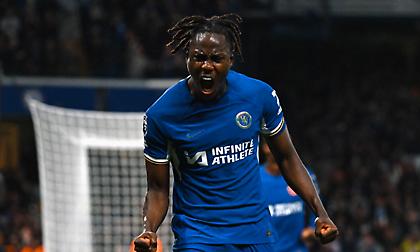 Θριάμβευσε στο ντέρμπι του Λονδίνου με την Τότεναμ και παραμένει ζωντανή στο κυνήγι της Ευρώπης η Τσέλσι