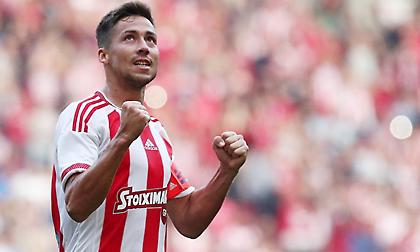 Φουστέρ για τον Ολυμπιακό: «Θρύλος»