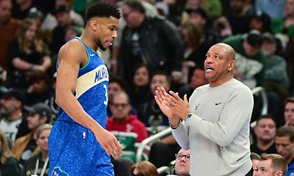 Ρίβερς: «Ο Γιάννης έκανε τα πάντα για να παίξει με τους Πέισερς»