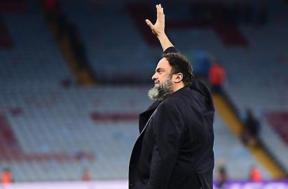 Συγκινημένος ο Μαρινάκης μετά τον θρίαμβο του Ολυμπιακού στο «Βίλα Παρκ»