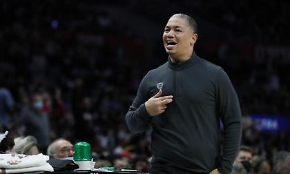 Θέλουν να επεκτείνουν το συμβόλαιο του Λου παρά τον πρόωρο αποκλεισμό οι Κλίπερς