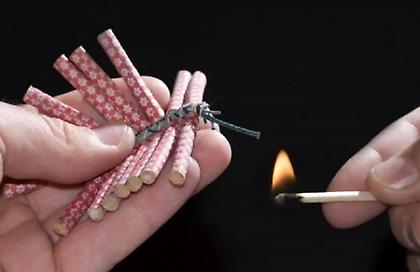 Έσκασε κροτίδα στο χέρι 14χρονου στην Κρήτη - Διεκομίσθη στο νοσοκομείο