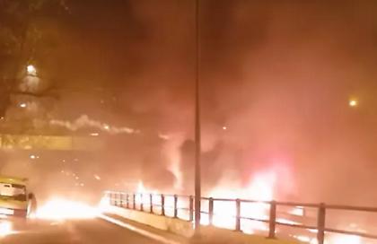 Συνελήφθη ένας 27χρονος στο Νέο Κόσμο για ρίψη μολότοφ