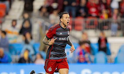 Έπαθε... Ρόμπεν ο Μπερναρντέσκι: Απίθανη κίνηση και «άρρωστο» τελείωμα που θύμισαν τον Ολλανδό!