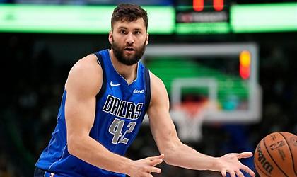 Σοκ με Κλέμπερ στους Μάβερικς