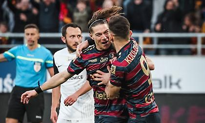 Χάρισε νίκη στην Πογκόν με υπέροχο γκολ ο Κούτρης!