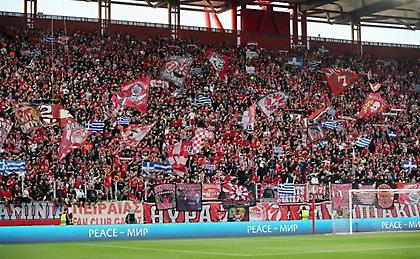 Ολυμπιακός: Η Θύρα 7 ζήτησε από τους οπαδούς να πάρουν κασκόλ στη ρεβάνς με την Άστον Βίλα