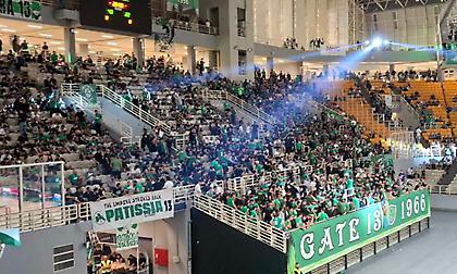 Στις θέσεις τους οι οργανωμένοι του Παναθηναϊκού δύο ώρες πριν το τζάμπολ!