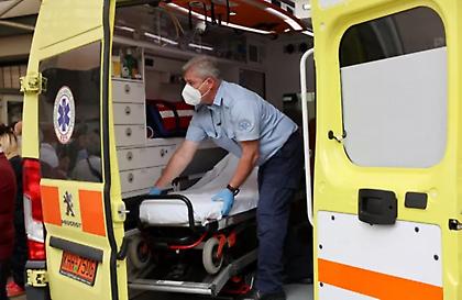 Λάρισα: Μαχαίρωσε τον αδερφό του και τραυμάτισε έναν φίλο του και ένα παιδί 10 μηνών