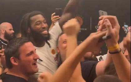 Λεσόρ και Γκριγκόνις τραγουδούν με τον κόσμο «Βουντού-Βουντού»