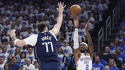 Οι Θάντερ έκαναν χαλαρά το 1-0 κόντρα στους Μάβερικς, στα χαμηλά ο Ντόντσιτς