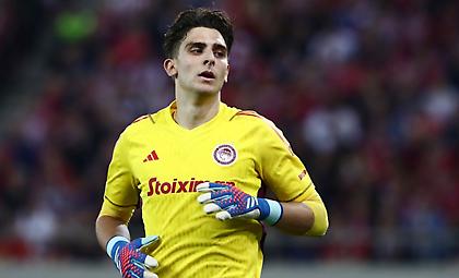 Τεράστια, ενστικτώδης επέμβαση του Τζολάκη σε «οβίδα» του Μπέιλι!