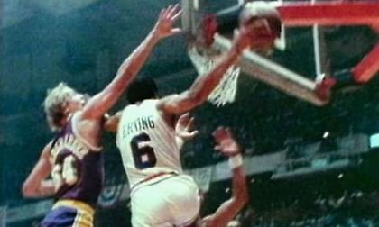 Σαν σήμερα ο Τζούλιους Έρβινγκ έβαλε το πιο... ακραίο καλάθι στην ιστορία του NBA!