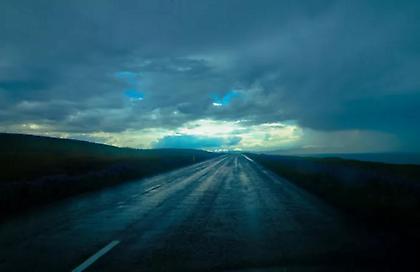 Καιρός: Βροχές και δυνατοί άνεμοι στο Αιγαίο