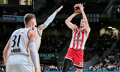 Δεν φαίνεται σοβαρός ο τραυματισμός του Πετρούσεφ, τη Δευτέρα οι εξετάσεις