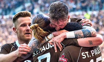 Επέστρεψε στην Bundesliga μετά από 13 χρόνια αναμονής η Ζανκτ Πάουλι του Σάλιακα!