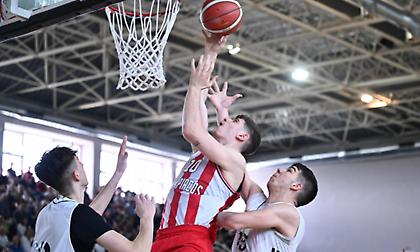 Εκθρόνισε τον Παναθηναϊκό με 30άρα και μυθικό Σπάρταλη και σήκωσε το πρωτάθλημα ο Ολυμπιακός!