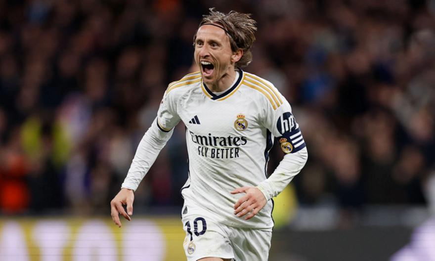 Μόντριτς: Διατεθειμένος να μείνει στη Ρεάλ με μειωμένο μισθό