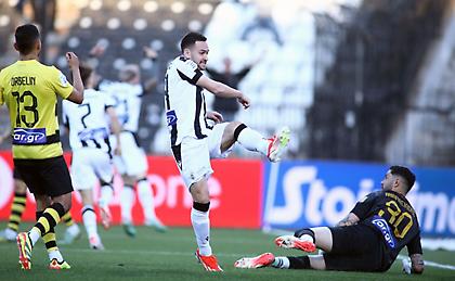 Βοσνιάδης στον bwinΣΠΟΡ FM: «50-50 το πρωτάθλημα, η ΑΕΚ έχασε τον τίτλο του φαβορί στα ντέρμπι με τον ΠΑΟΚ»