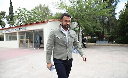 Καρυπίδης: «Κοροϊδευόμαστε; Οι Ολυμπιακοί πώς θα πάνε στην OPAP Arena, με υποβρύχιο;»