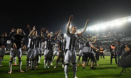 Τρομερή ατμόσφαιρα στην Τούμπα και έξαλλοι πανηγυρισμοί: Η παρακάμερα του ΠΑΟΚ από τον θρίαμβο κόντρα στον Παναθηναϊκό