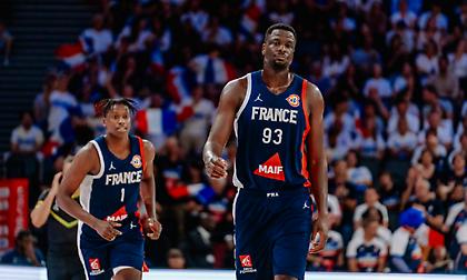 Κολέ: «Ο Φαλ κάνει εξαιρετική σεζόν στον Ολυμπιακό, αλλά βρεθήκαμε αντιμέτωποι με το πρόβλημα του... πλουσίου»