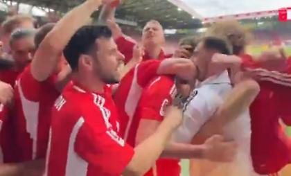 Τρομερό βίντεο μέσα από το γήπεδο με το γκολ που έσωσε την Ουνιόν Βερολίνου