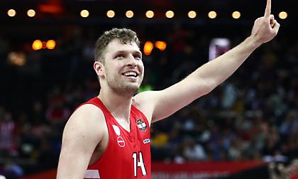 Η Ευρωλίγκα θυμήθηκε το μυθικό τρίτο δεκάλεπτο του Ολυμπιακού και το ασύλληπτο 27-2 επί της Μονακό!