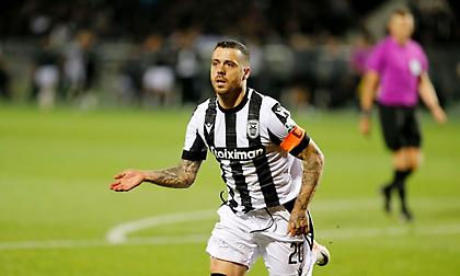 Σπουδαίος Βιεϊρίνια: Πρώτος μετά τον Κώστα Ιωσηφίδη που πανηγυρίζει δυο πρωταθλήματα με τον ΠΑΟΚ