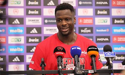 Φαλ: «Δεν πιστεύω στην τύχη, παίζουμε καλό μπάσκετ και έχουμε την ευκαιρία μας»