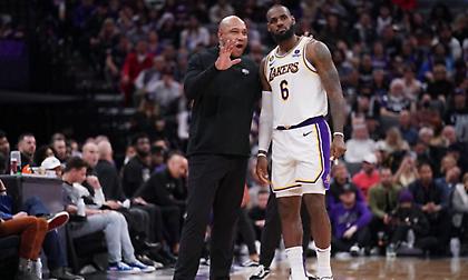 Λέικερς: Ο ΛεΜπρόν δεν θα εμπλακεί για τον νέο προπονητή