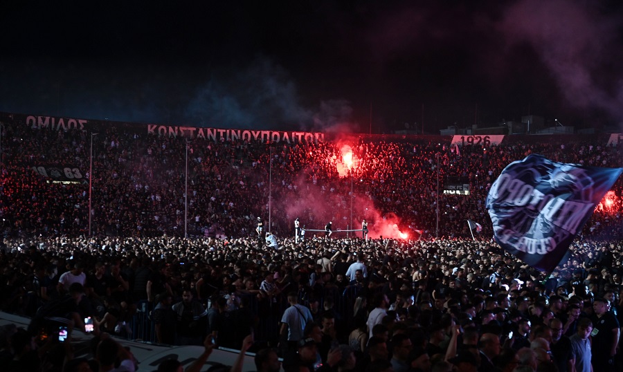 ΠΑΟΚ: Ατελείωτο πάρτι στη Θεσσαλονίκη για τον πρωταθλητή