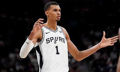 Με Γουεμπανιάμα η κορυφαία αμυντική πεντάδα του ΝΒΑ - Λάμπει δια της... απουσίας του το όνομα του Αντετοκούνμπο!