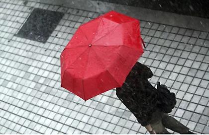 Καιρός: Βροχές σε Αθήνα και Θεσσαλονίκη το μεσημέρι της Παρασκευής