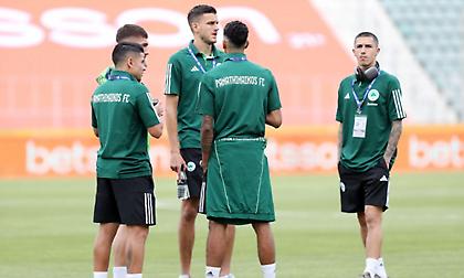 Βγήκαν για βόλτα στο «Πανθεσσαλικό» οι παίκτες Παναθηναϊκού και Άρη