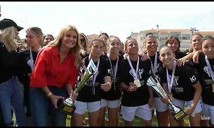 Στους πανηγυρισμούς του ΠΑΟΚ και η Νατάσα Θεοδωρίδου για χάρη του αδελφού της!