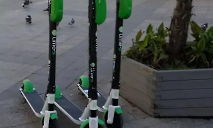 Δύο νεαροί διέρρηξαν σπίτι τα ξημερώματα στο Βόλο – Διέφυγαν με πατίνια