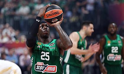 Μεγάλο πρόβλημα για Παναθηναϊκό: Τρία φάουλ στο πρώτο δεκάλεπτο ο Ναν!