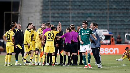 UEFA: «Η ανοχή εξαντλήθηκε – Ξεχάστε τους ξένους διαιτητές»