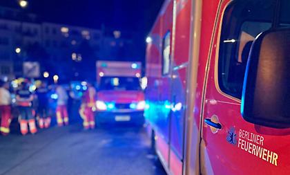 Γερμανική πυροσβεστική: «Σε κίνδυνο η ζωή ενός τραυματία, σε σοβαρή κατάσταση άλλοι δύο μετά από συμπλοκή»